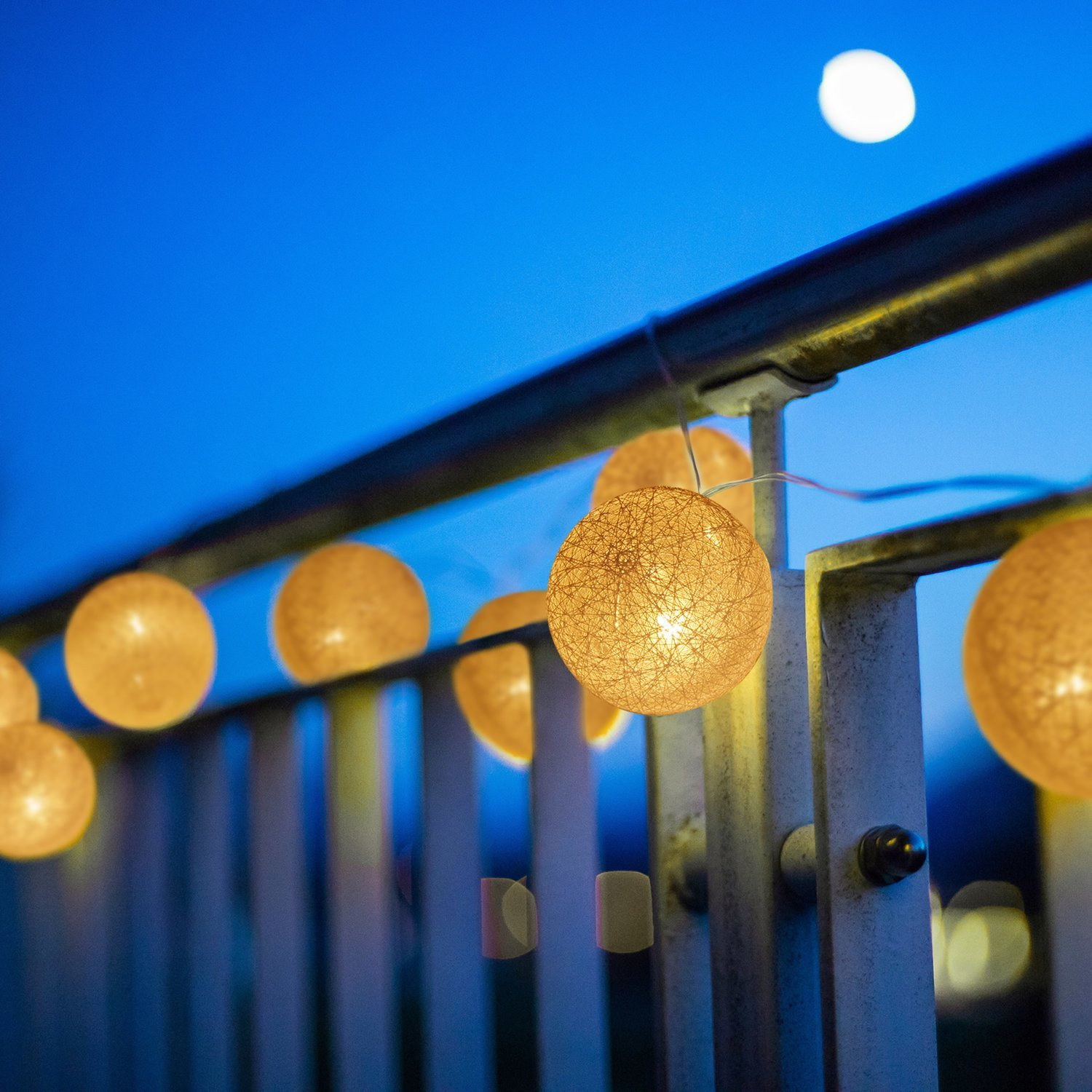 Corrente de luz LED com 20 bolas