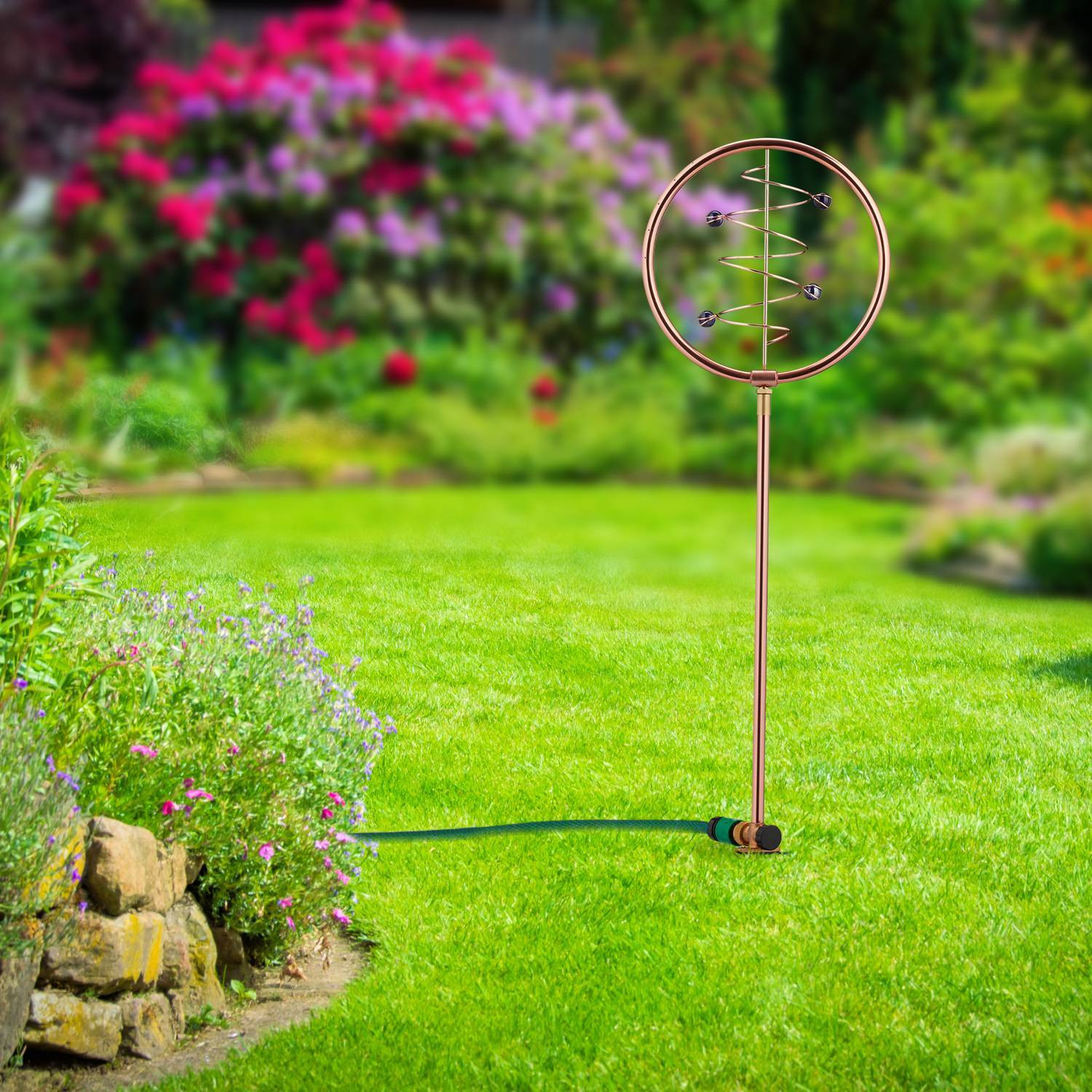 Jardin avec pièce d'eau