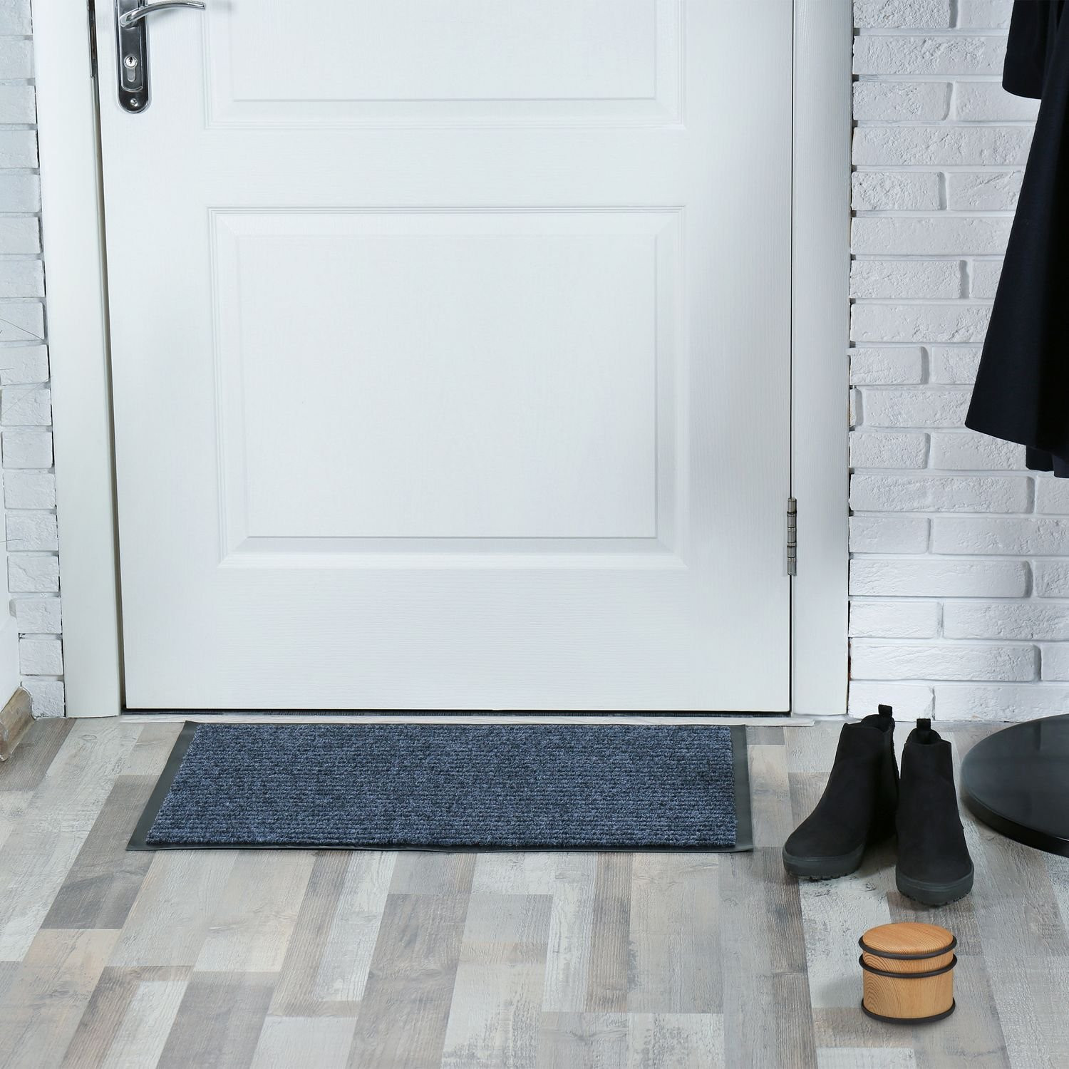 Tope de puerta con aspecto de madera