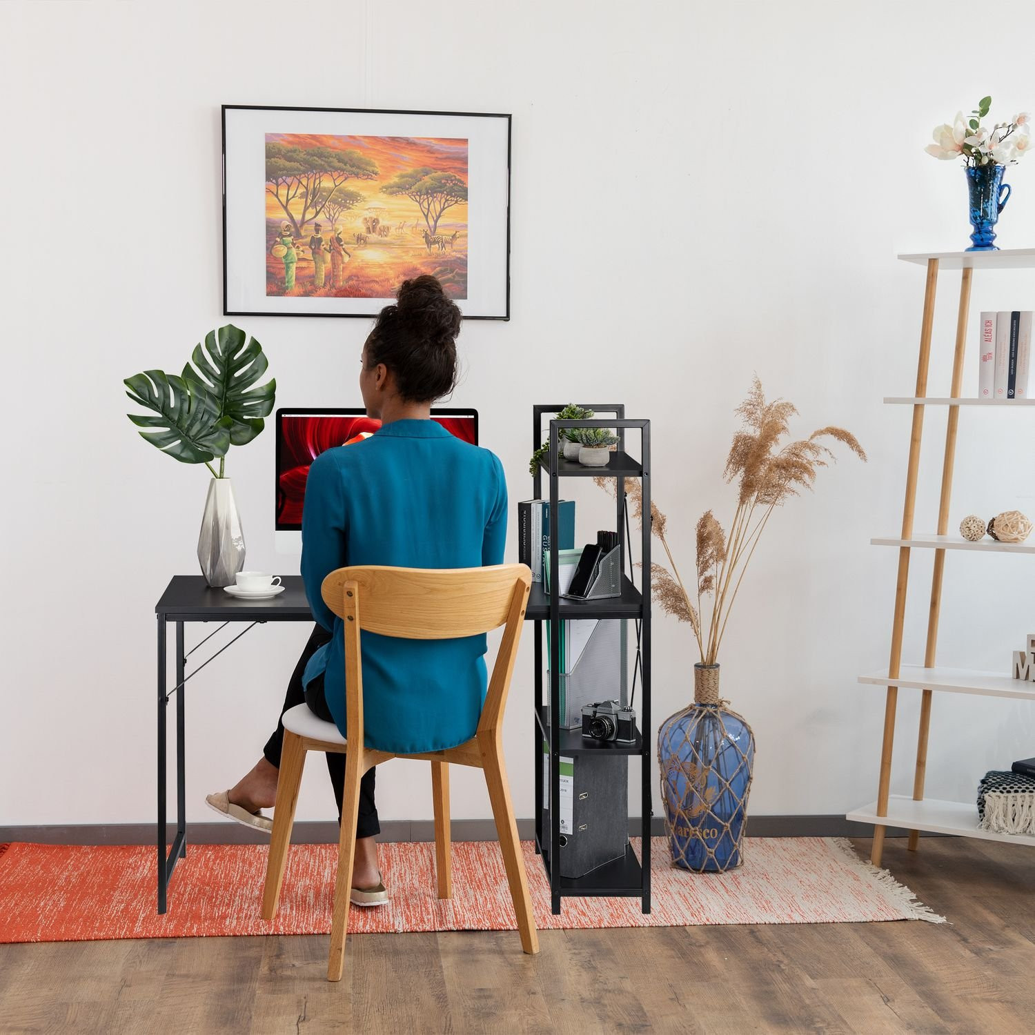 Bureau met plank