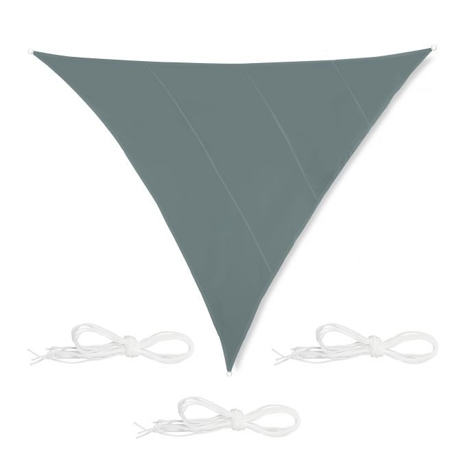 Vela solar triangular cinza