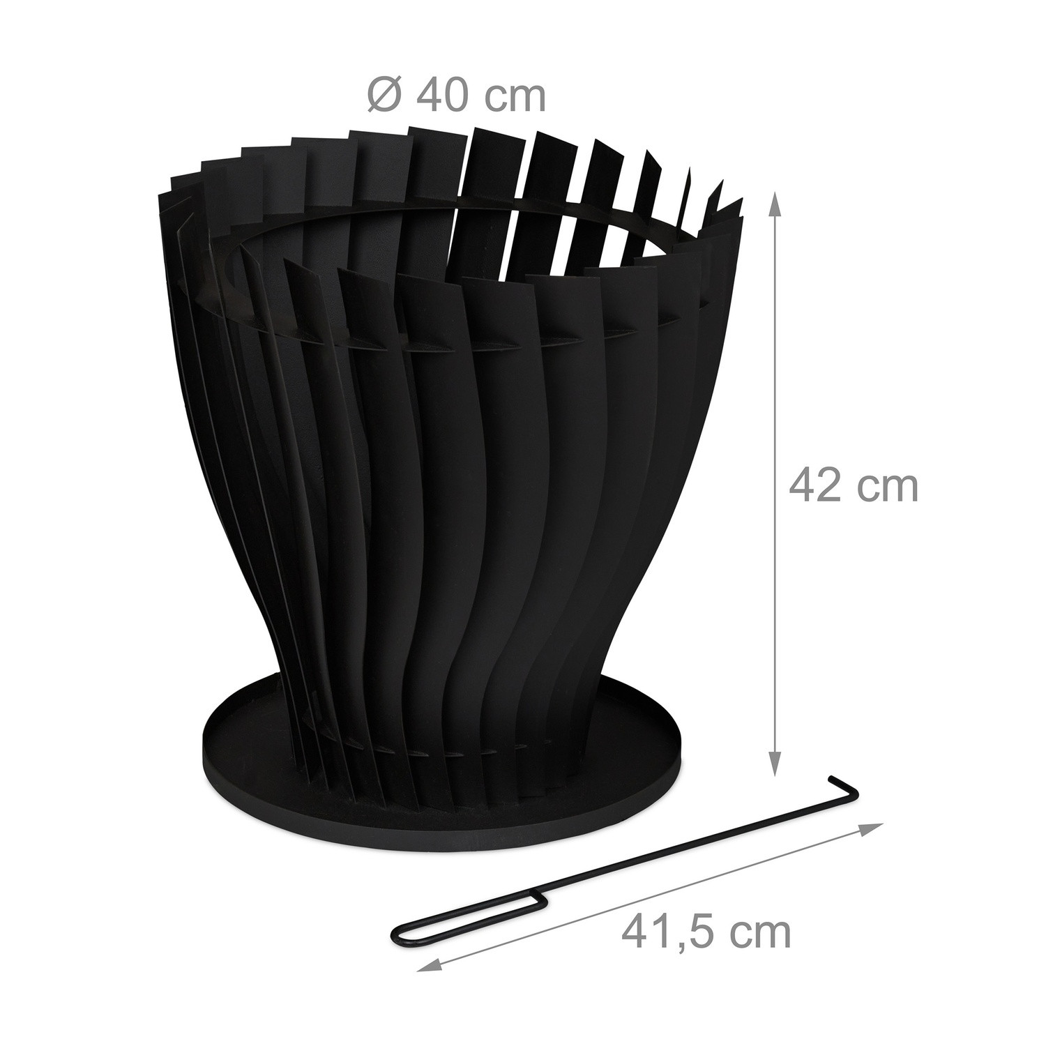 Round fire basket with fire fork