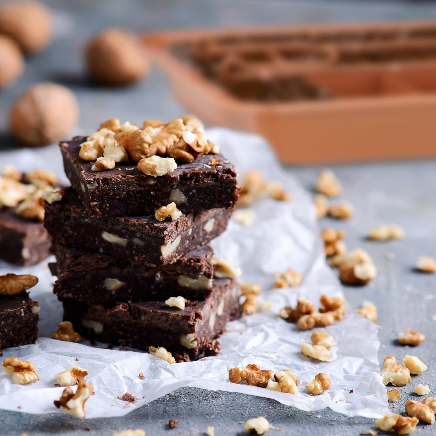 Forma para brownie com fundo elevável