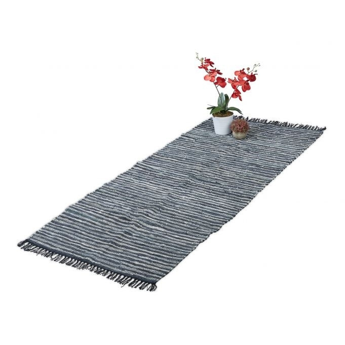 Tappeto di stracci in pelle e cotone a righe