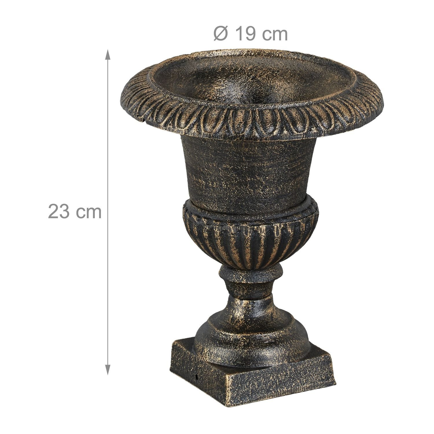 Decorative vase in cast iron