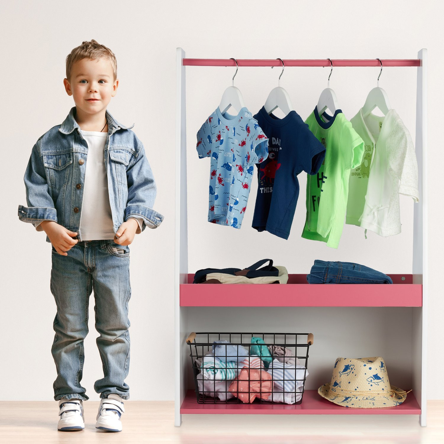Cabide para roupas infantis
