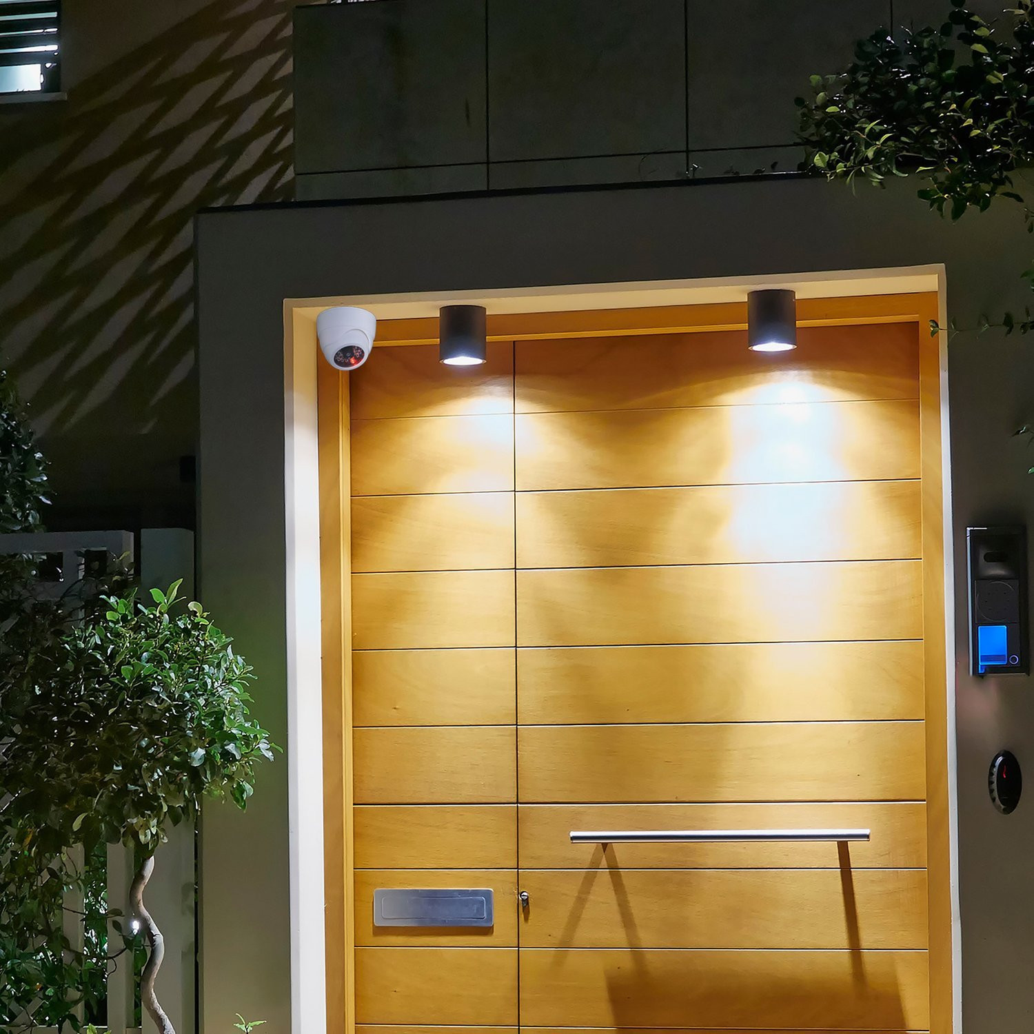 Kamera-Attrappe mit LED