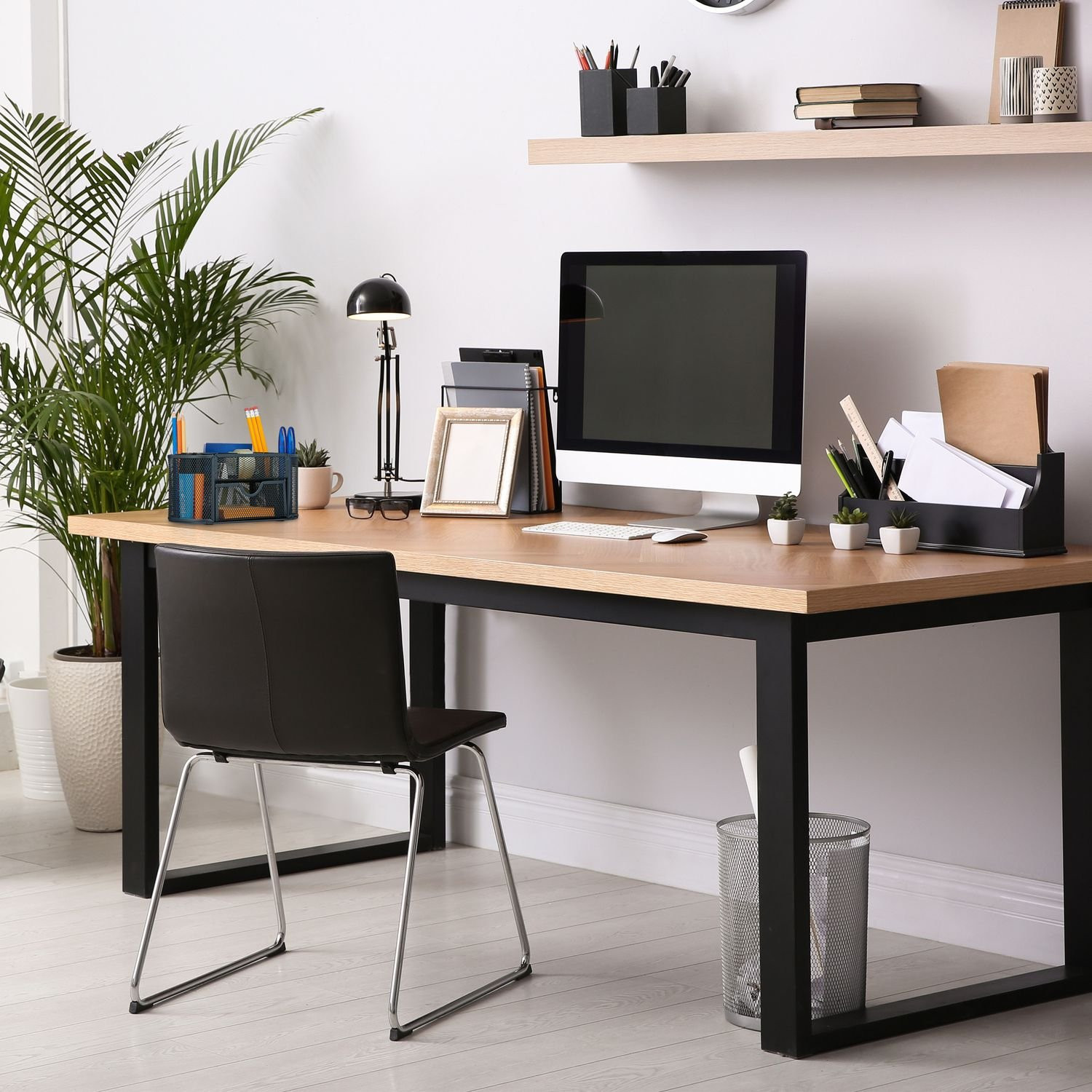 Organização de mesa com 9 compartimentos