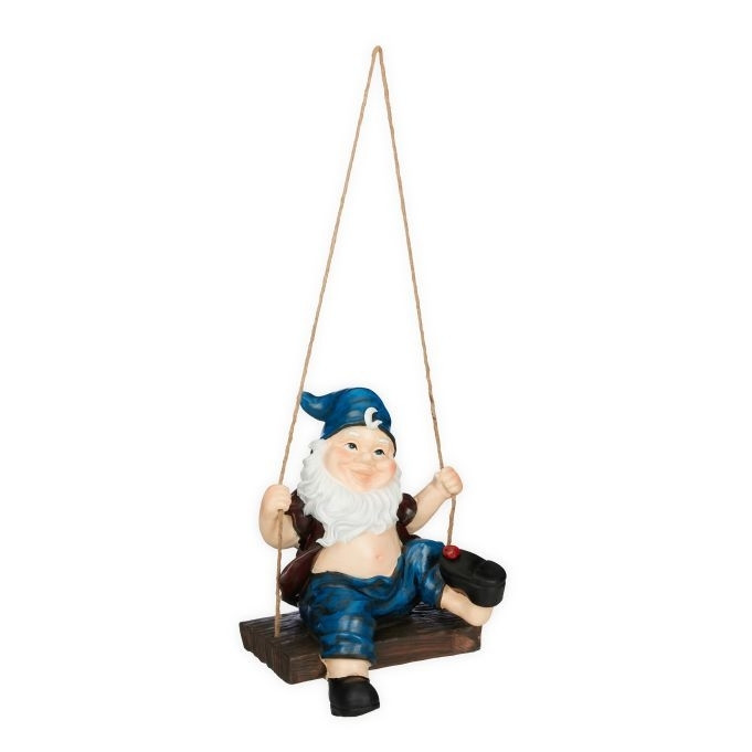 Tuinkabouter op een schommel