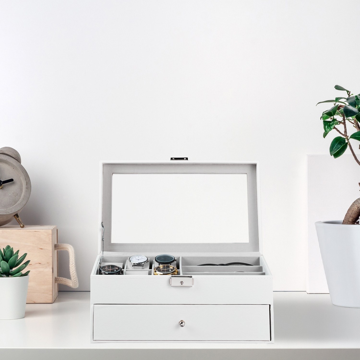 Rangement à bijoux avec tiroir