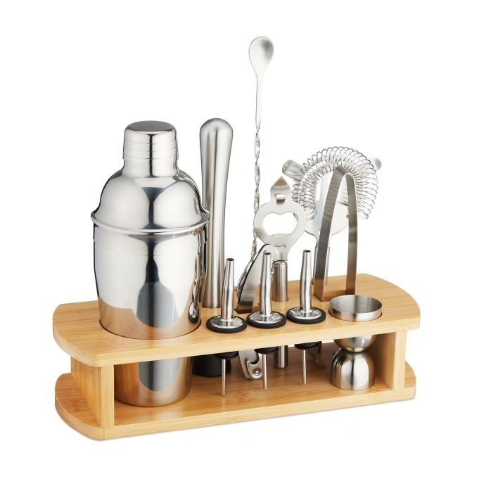 il set da cocktail da 12 pezzi con supporto