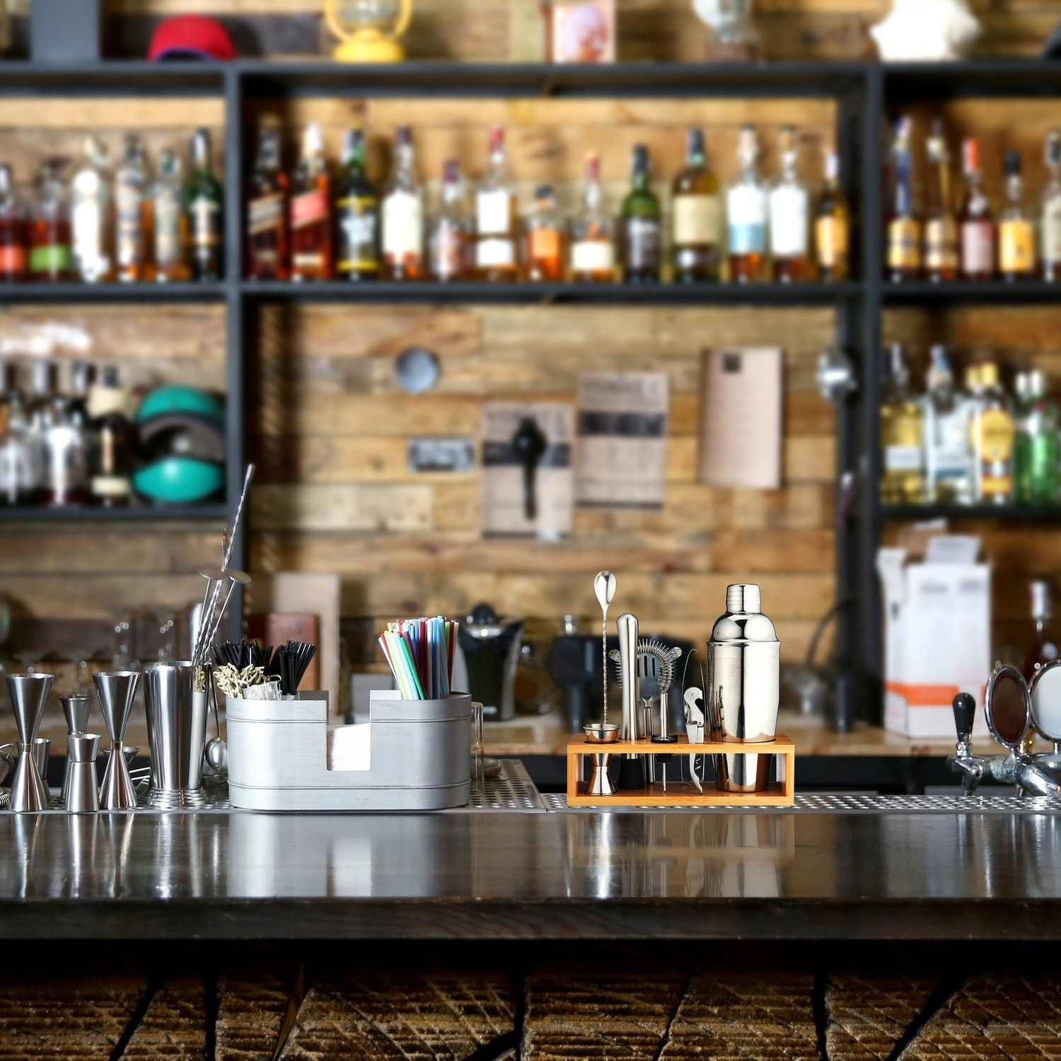 le service à cocktail 10 pièces avec support