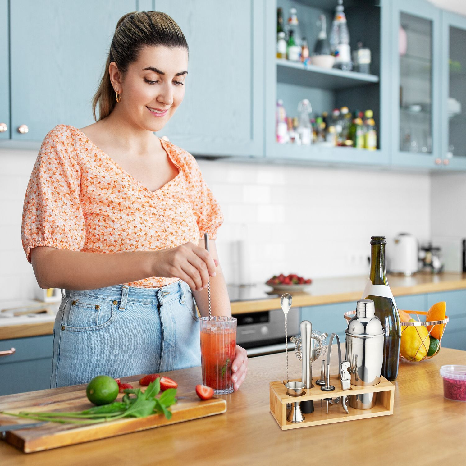 il set da cocktail da 10 pezzi con supporto