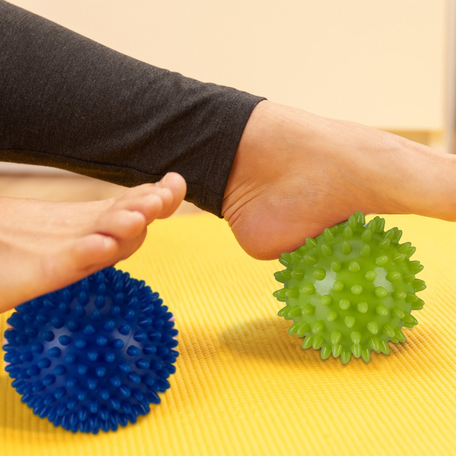 Almofada de equilíbrio com 2 bolas de massagem