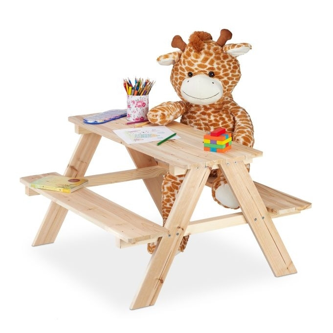 Zitgroep voor kinderen van hout