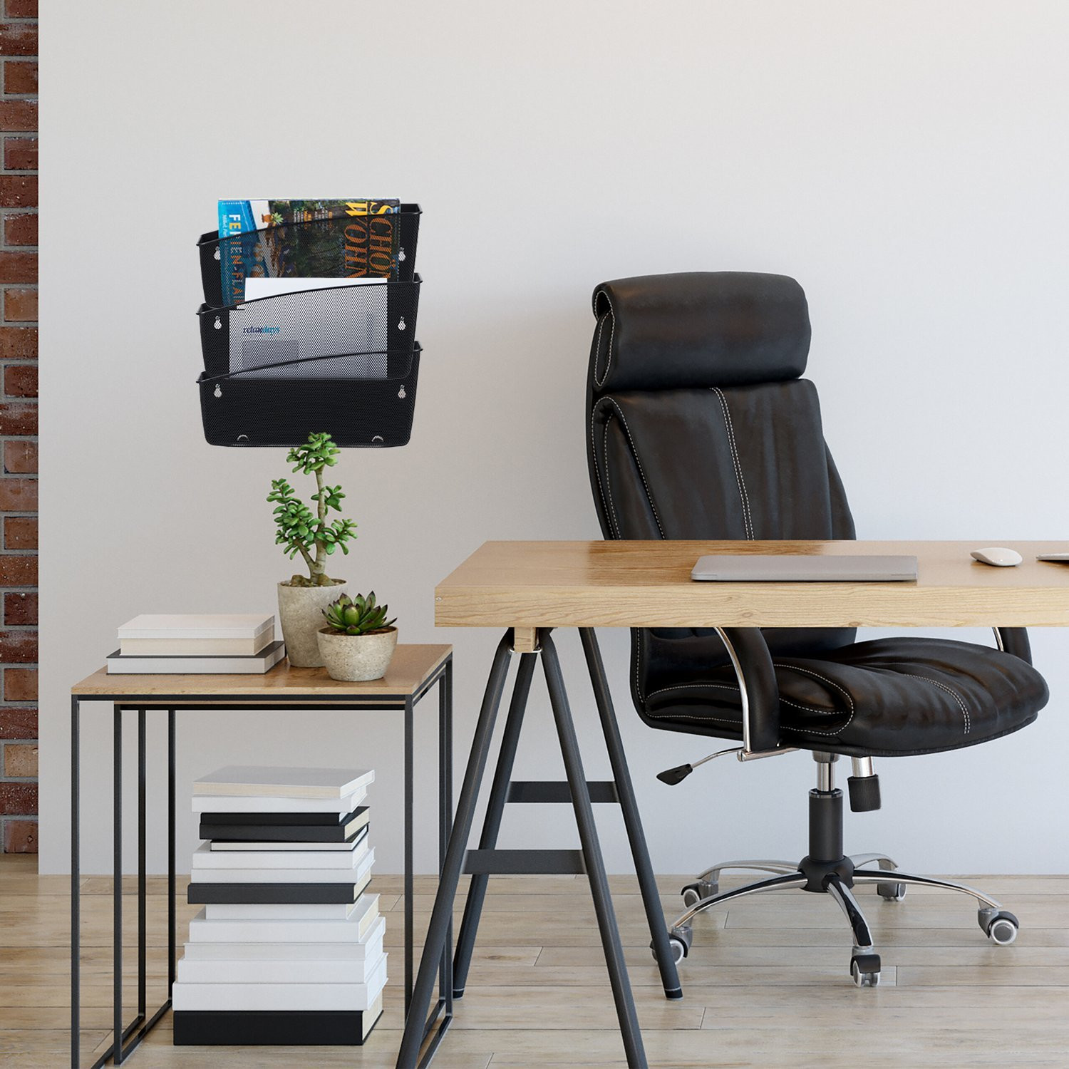 Krantenhouder wandset van 3