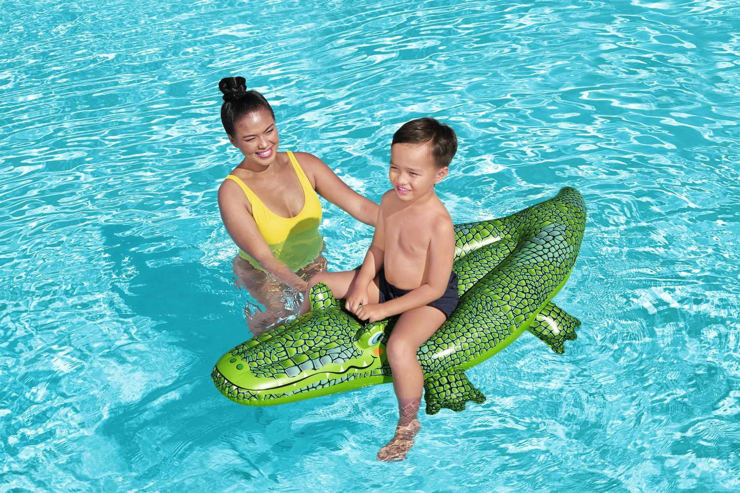 Buddy Croc Passeio Na Piscina Float