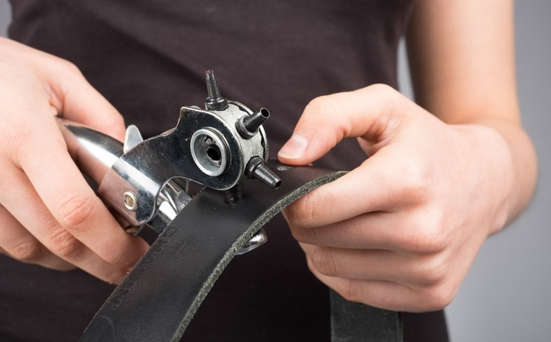 Genius Ideas Perforatore per cuoio multiforo