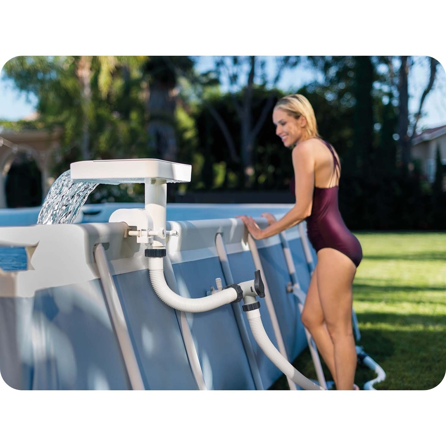 Cascade de piscine éclairée par LED INTEX 28090