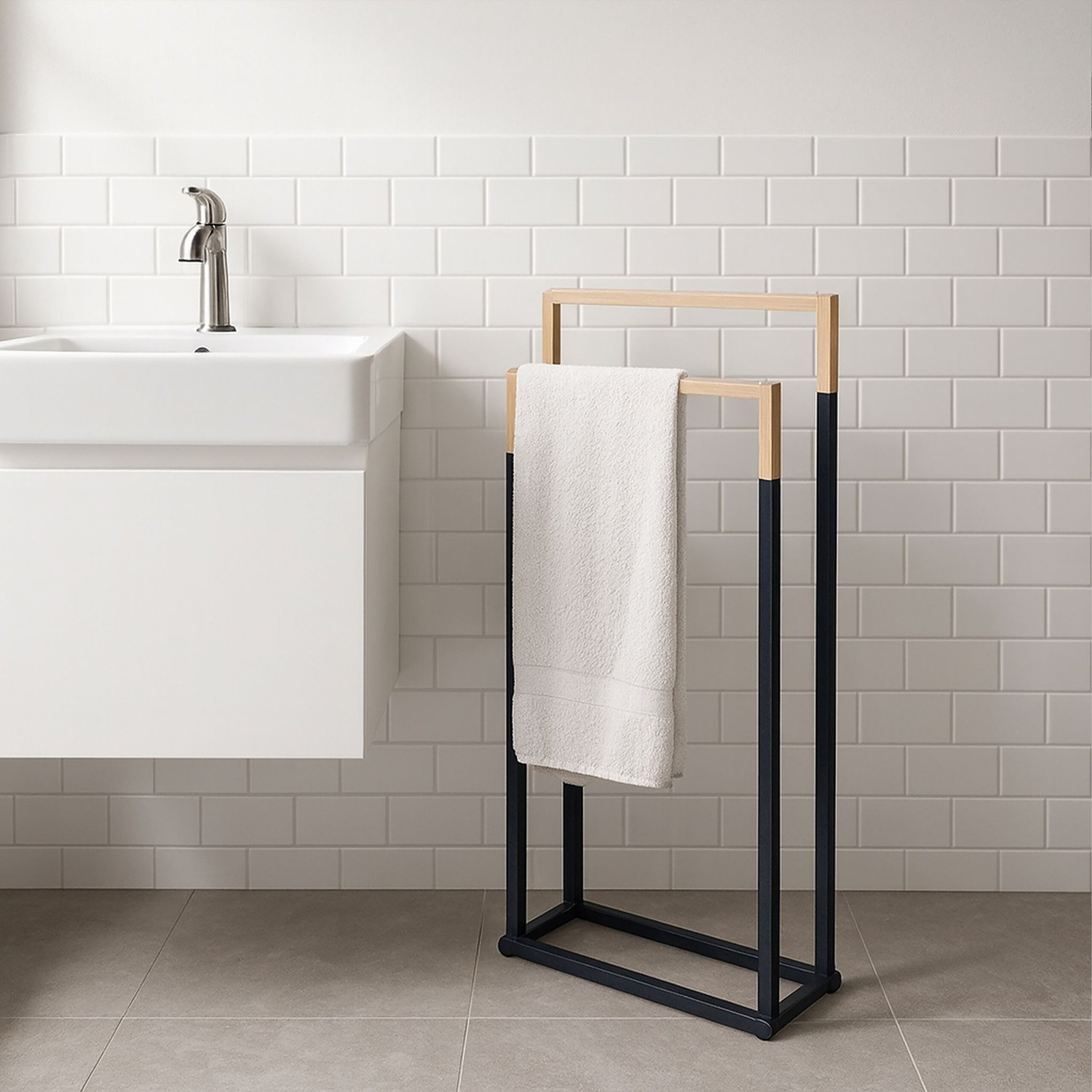 Suporte para toalhas com 2 barras – Metal e bambu
