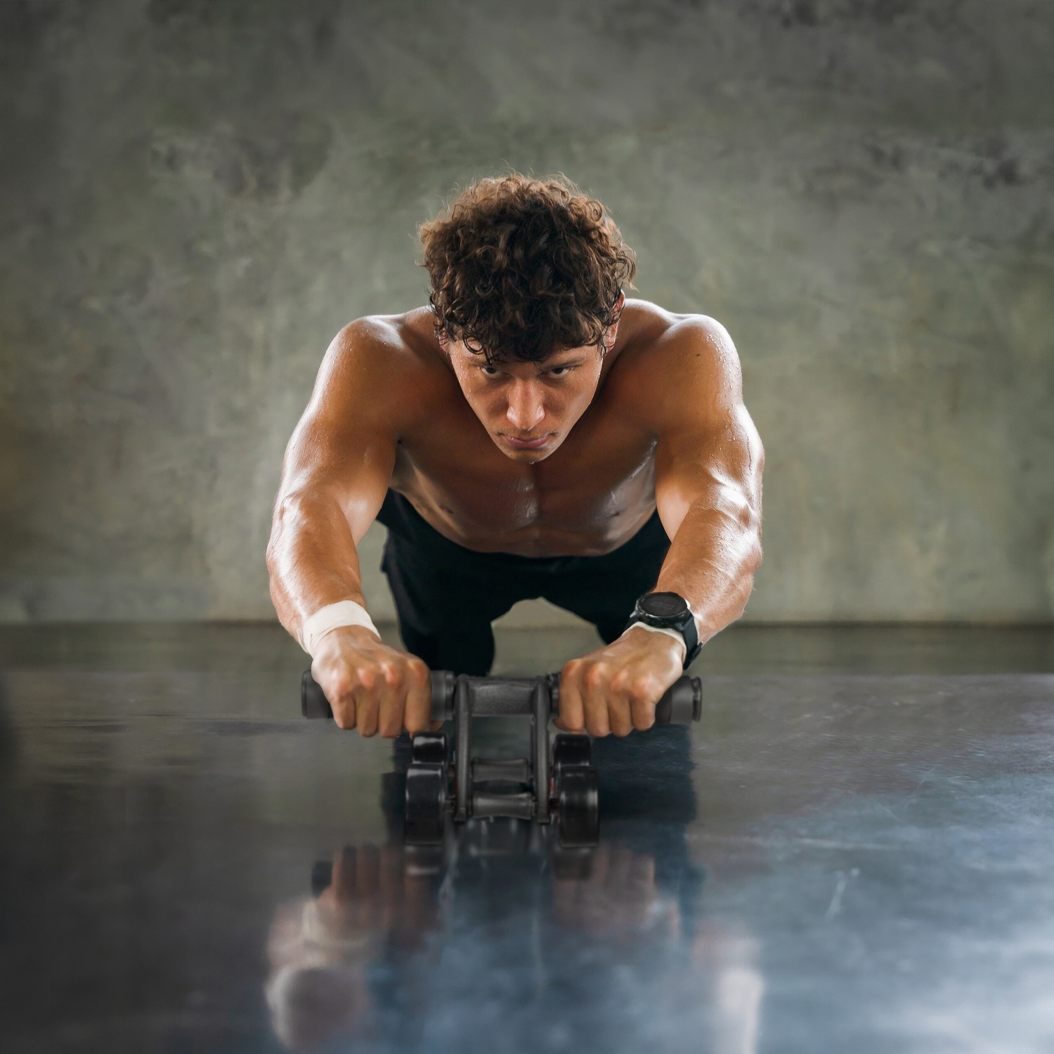 Ab Roller 4-Wheel with Knee Mat for Core Training