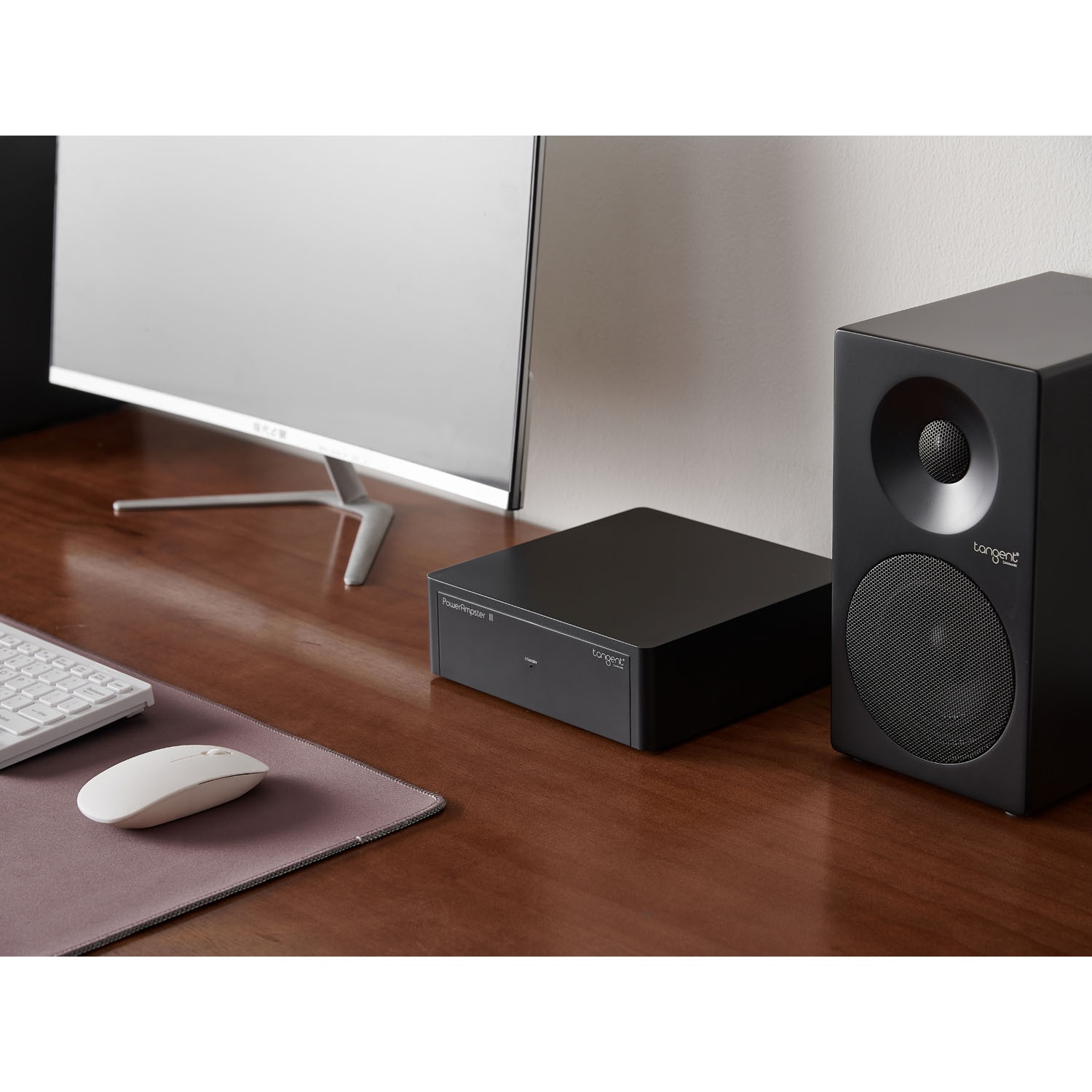 Amplificateur de puissance, noir, format compact