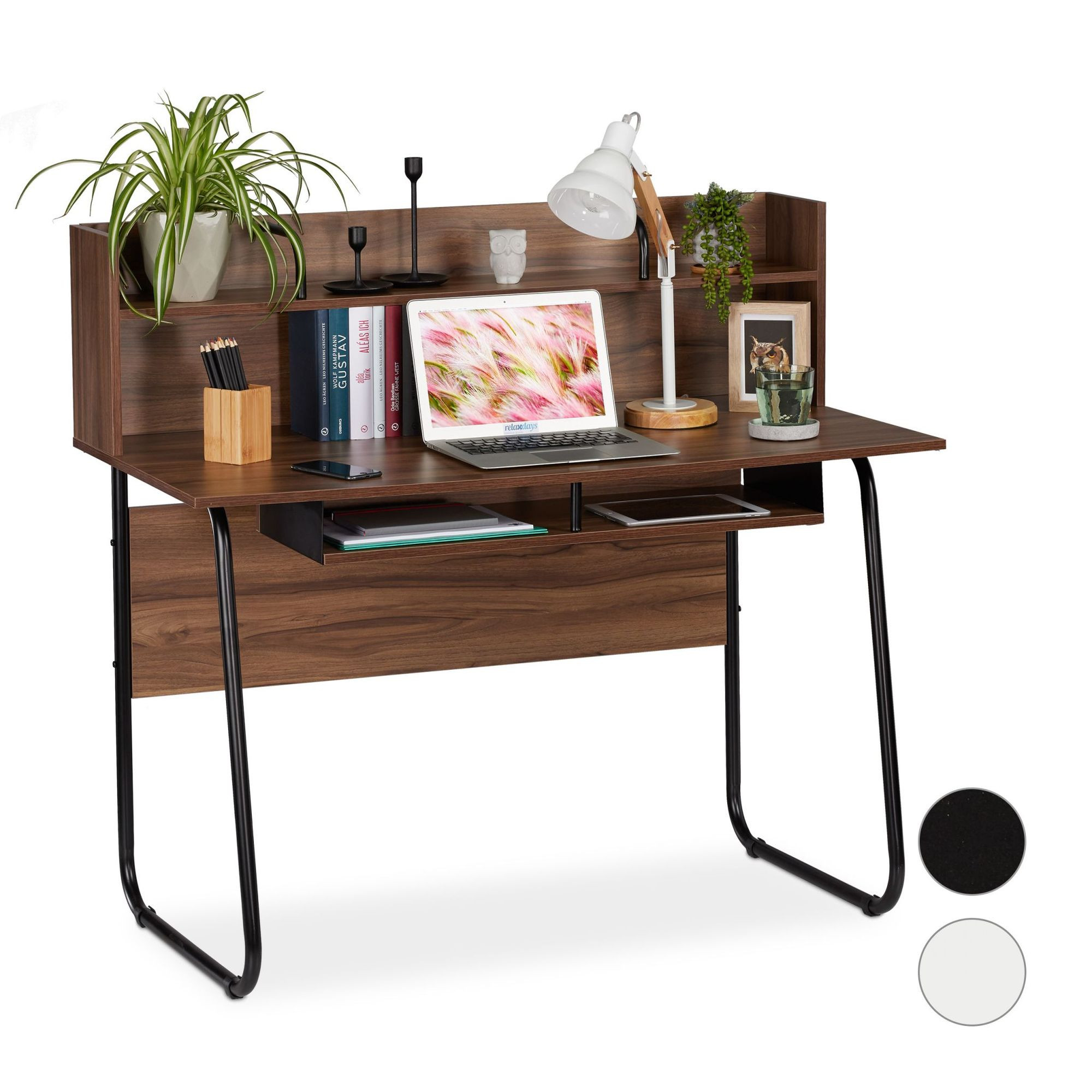 Bureau met planken