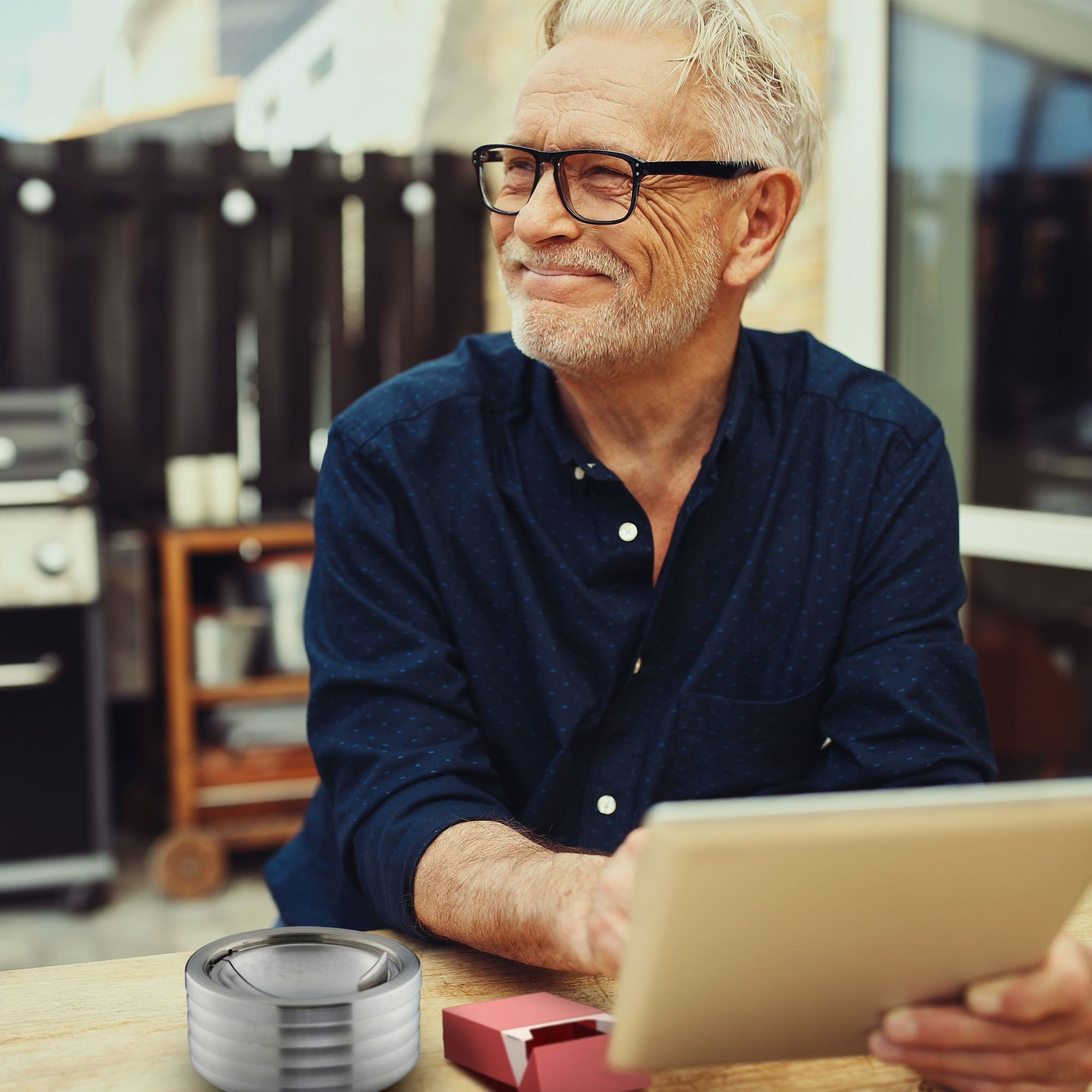 Windproof Ashtray with Lid