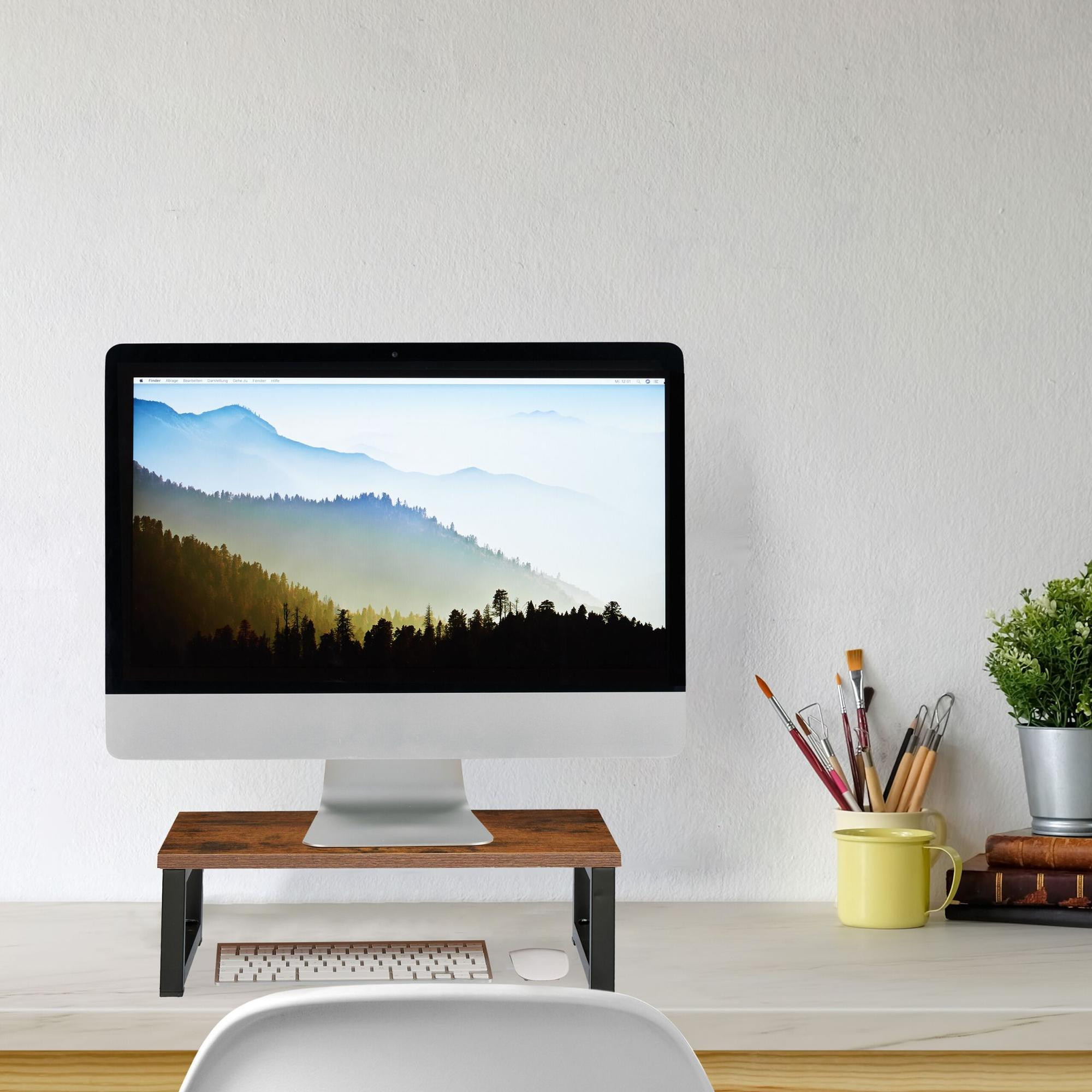 Monitorständer im Industriedesign