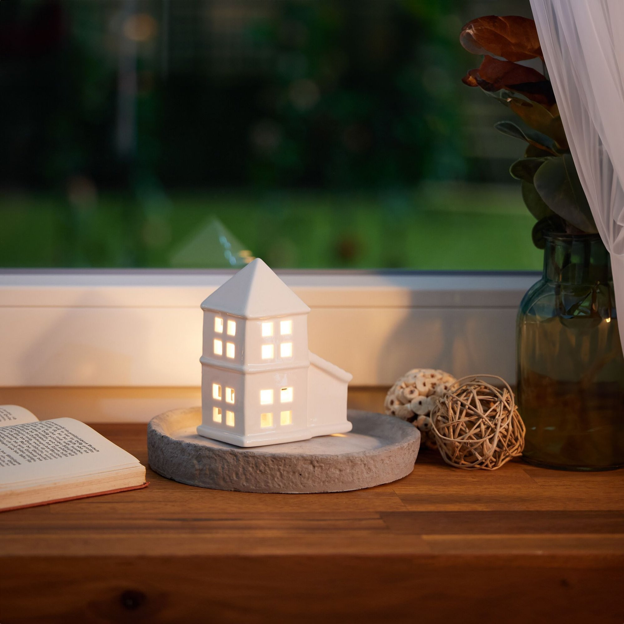 Ceramica calda e luminosa