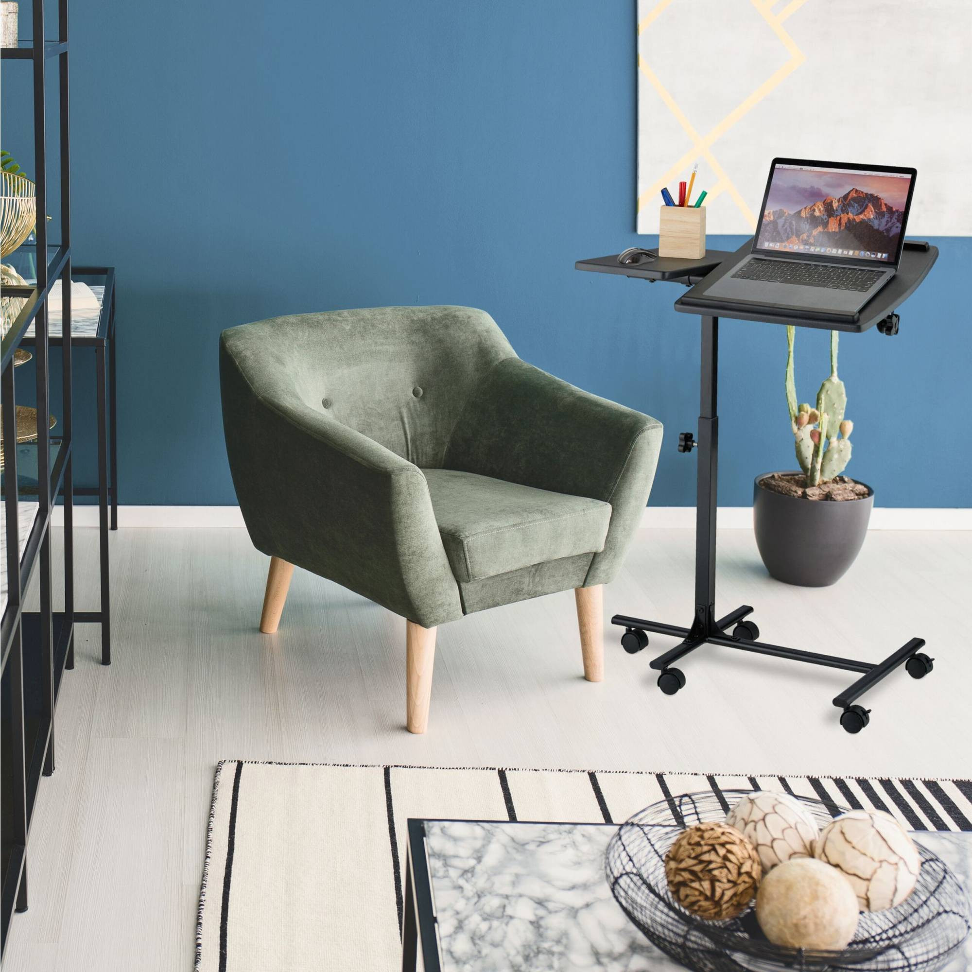 Height-adjustable laptop table with wheels