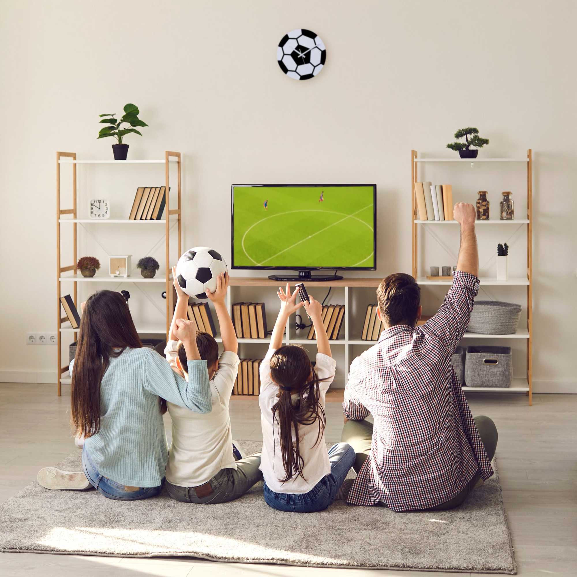 Wall clock Football