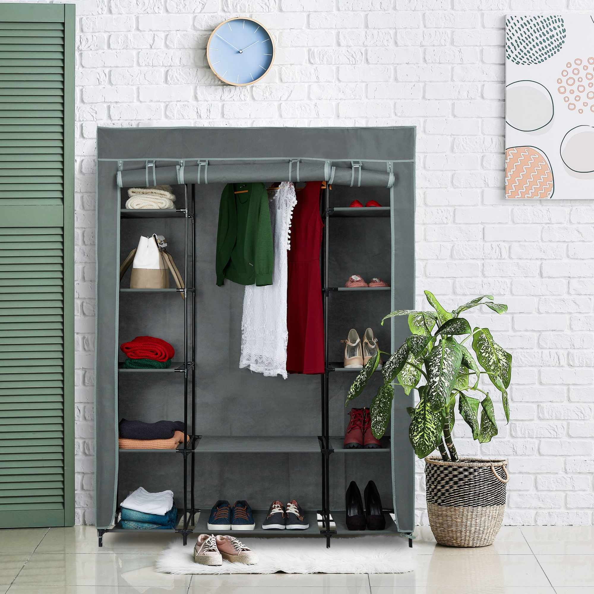 XXL-Stoffgarderobe