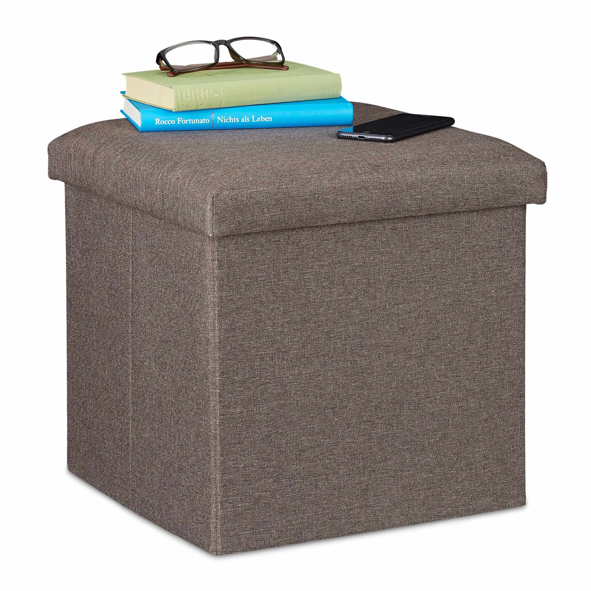 Pallet with storage space