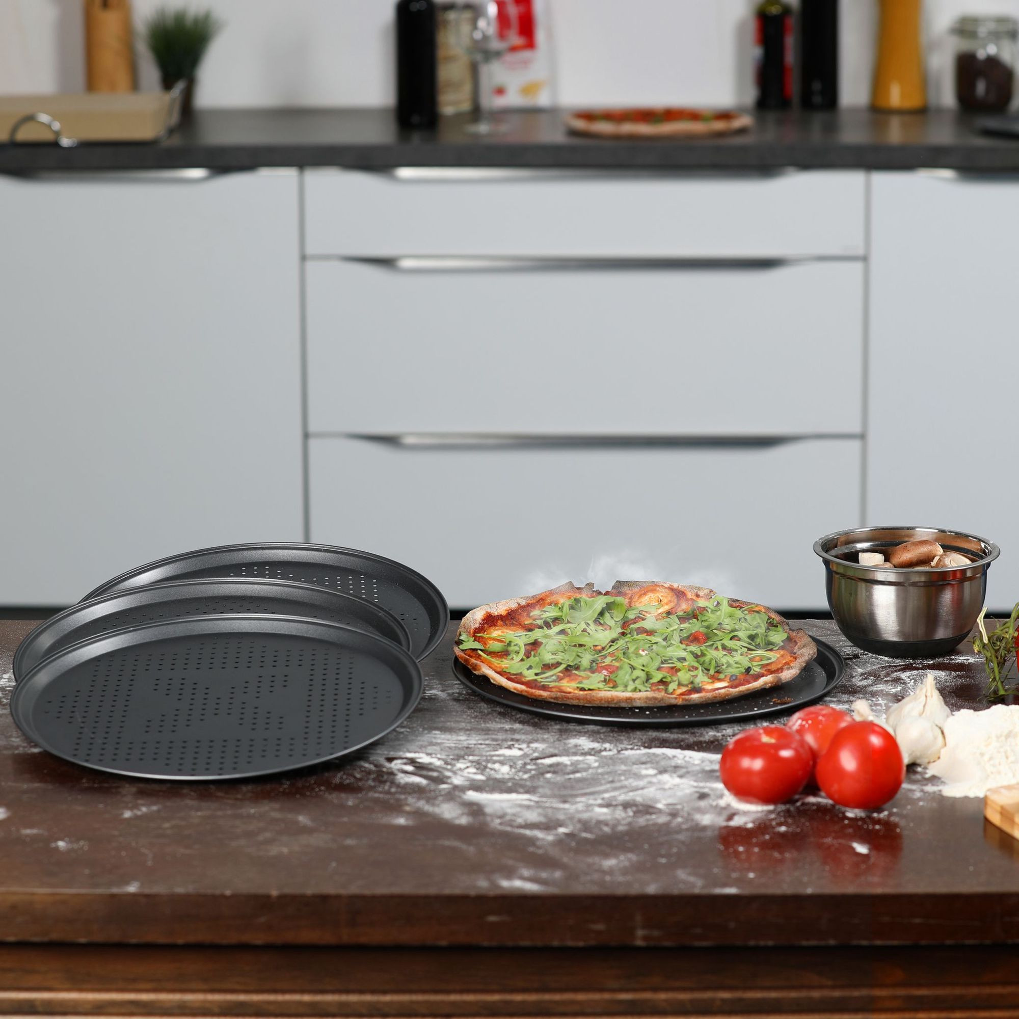Ensemble d'assiettes à pizza perforées