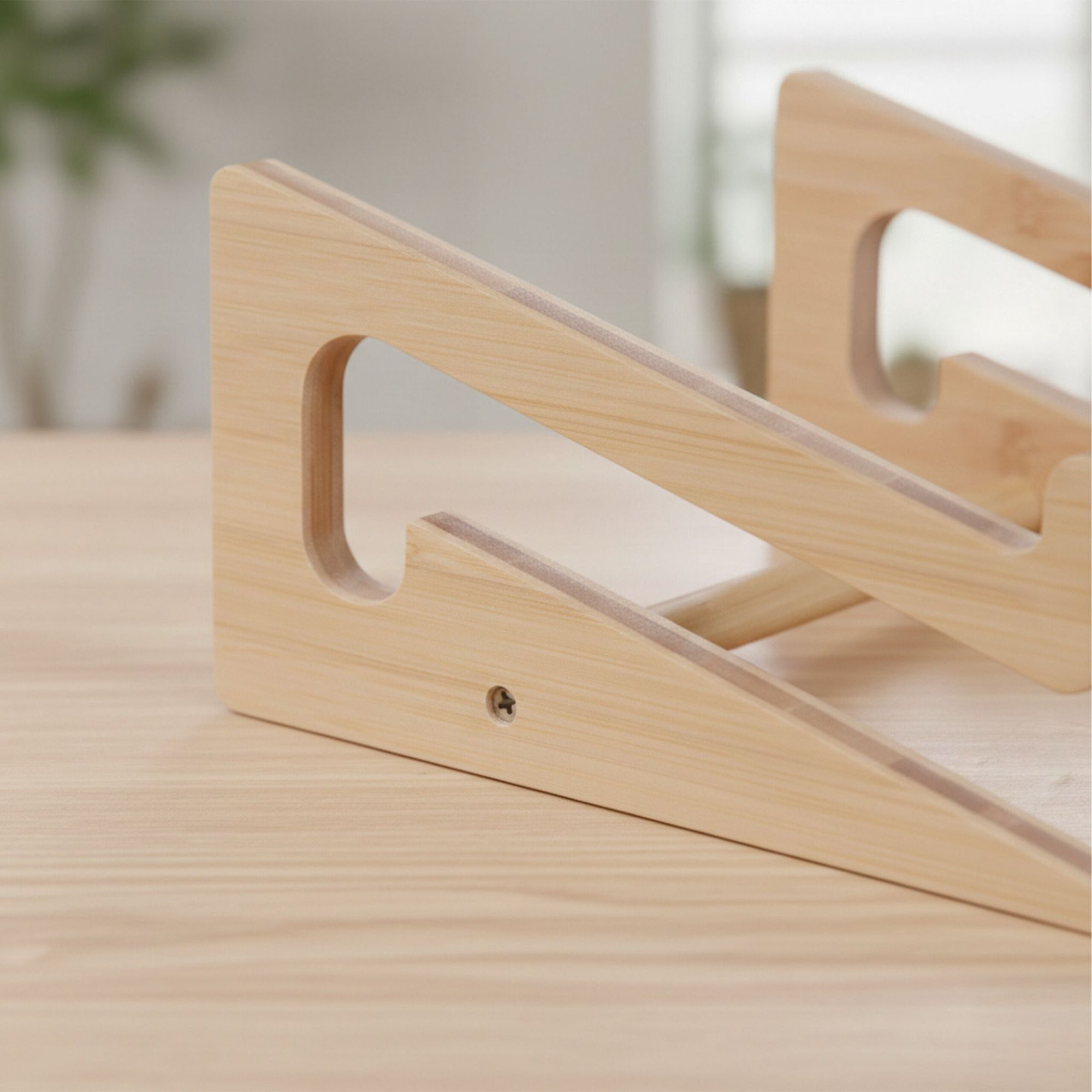 Suporte de bambu para laptop, 10–15 polegadas, ajustável