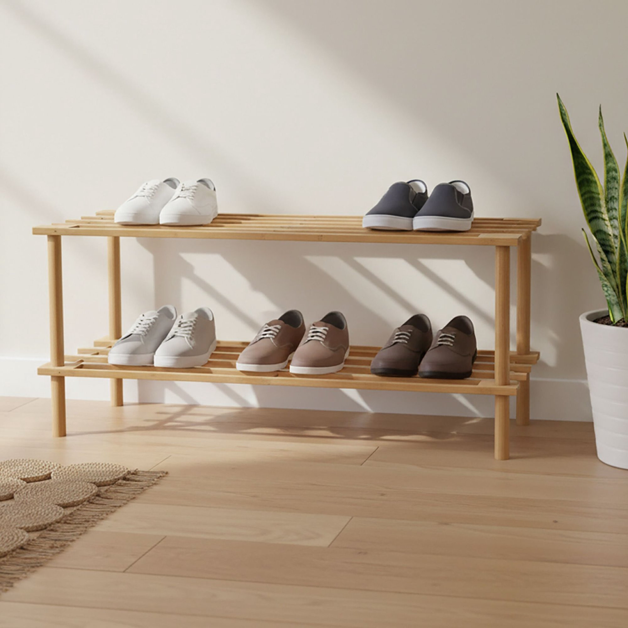 Sapateira de bambu, compacta, comporta 9 pares.