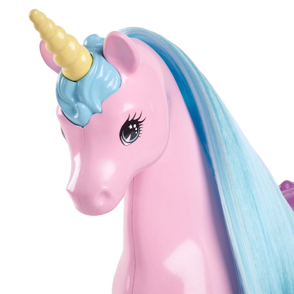A boneca Barbie e seu unicórnio
