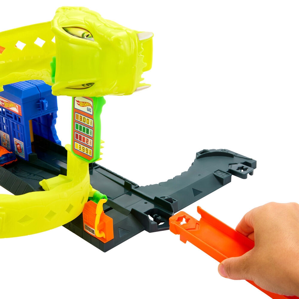 Hot Wheels Snake Spiral Attack