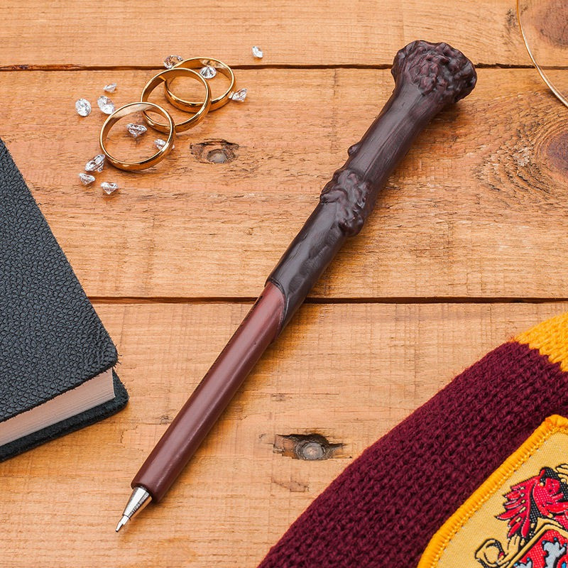 Harry Potter - Prútik s perom