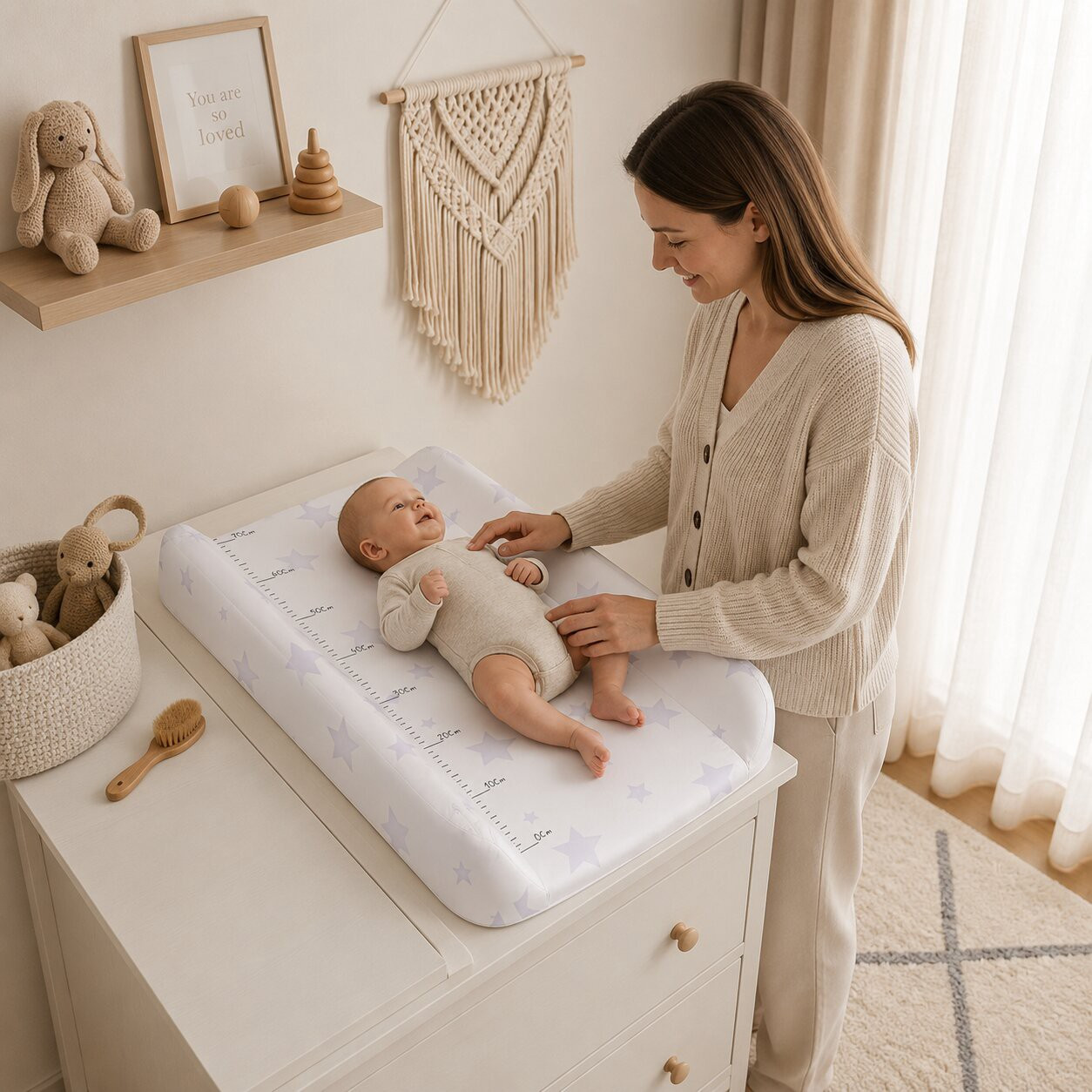 Contoured Changing Mat Topper 85x50 cm with Star Pattern