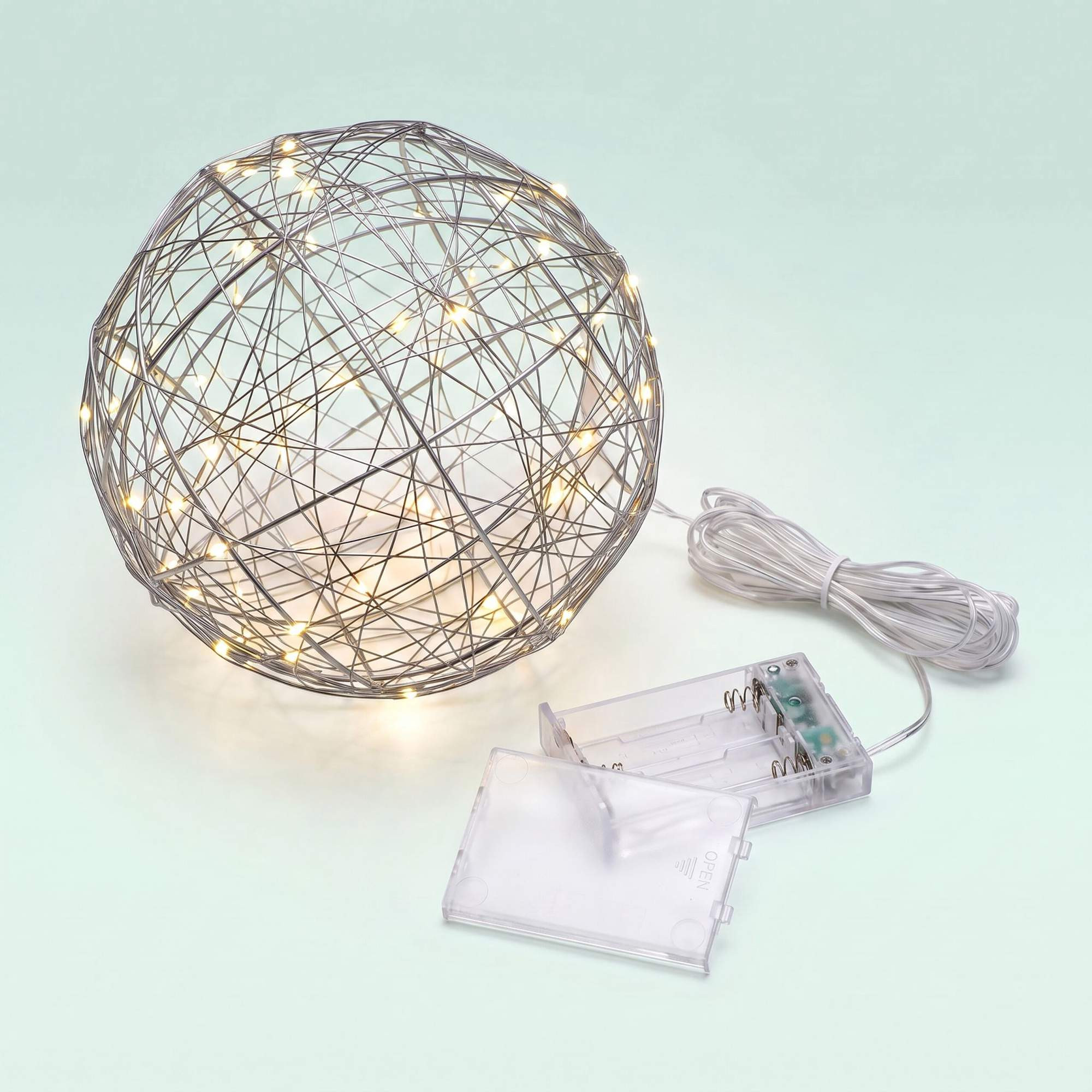 20 cm silberne LED-Dekorationskugel