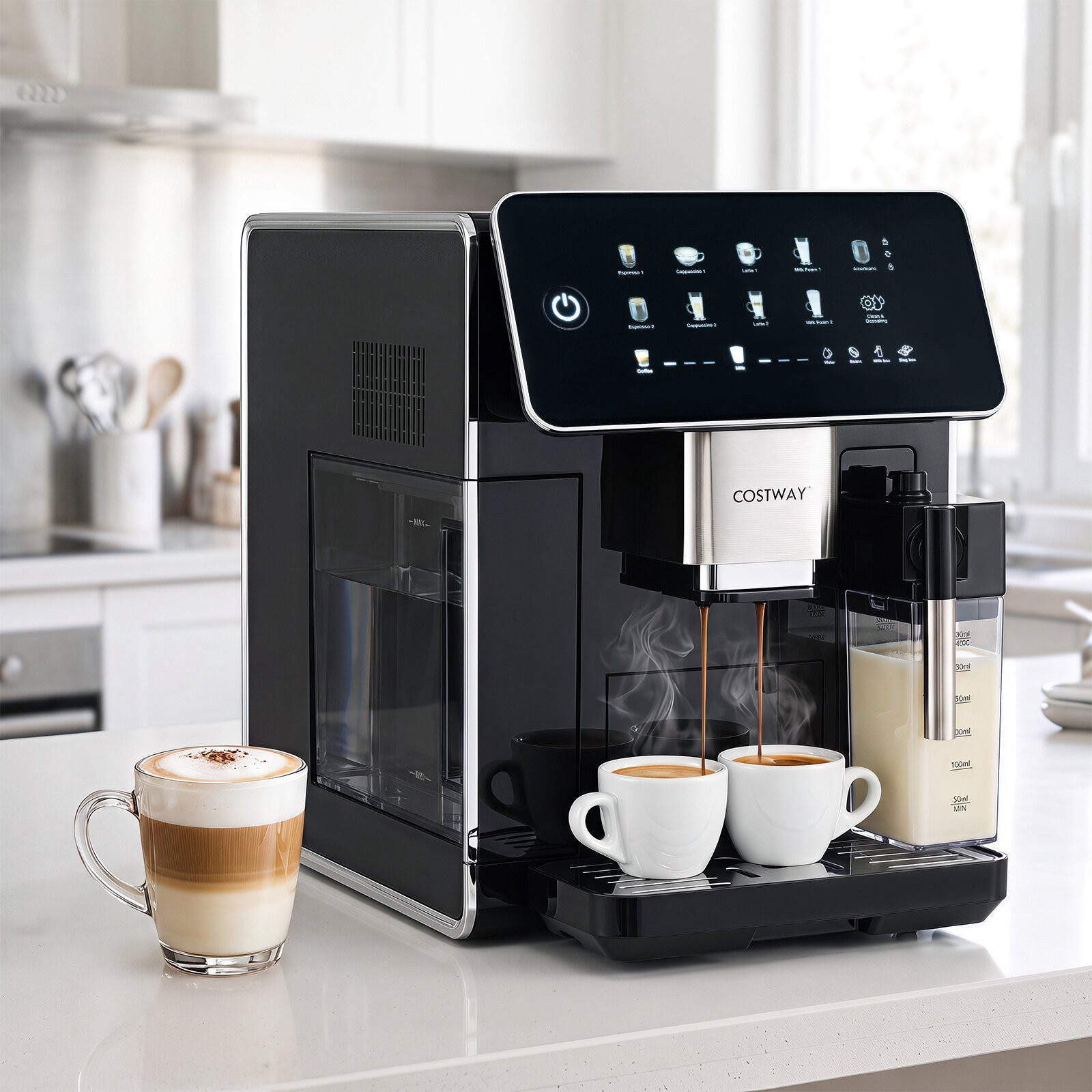 Macchina da caffè automatica con macinacaffè e montalatte.