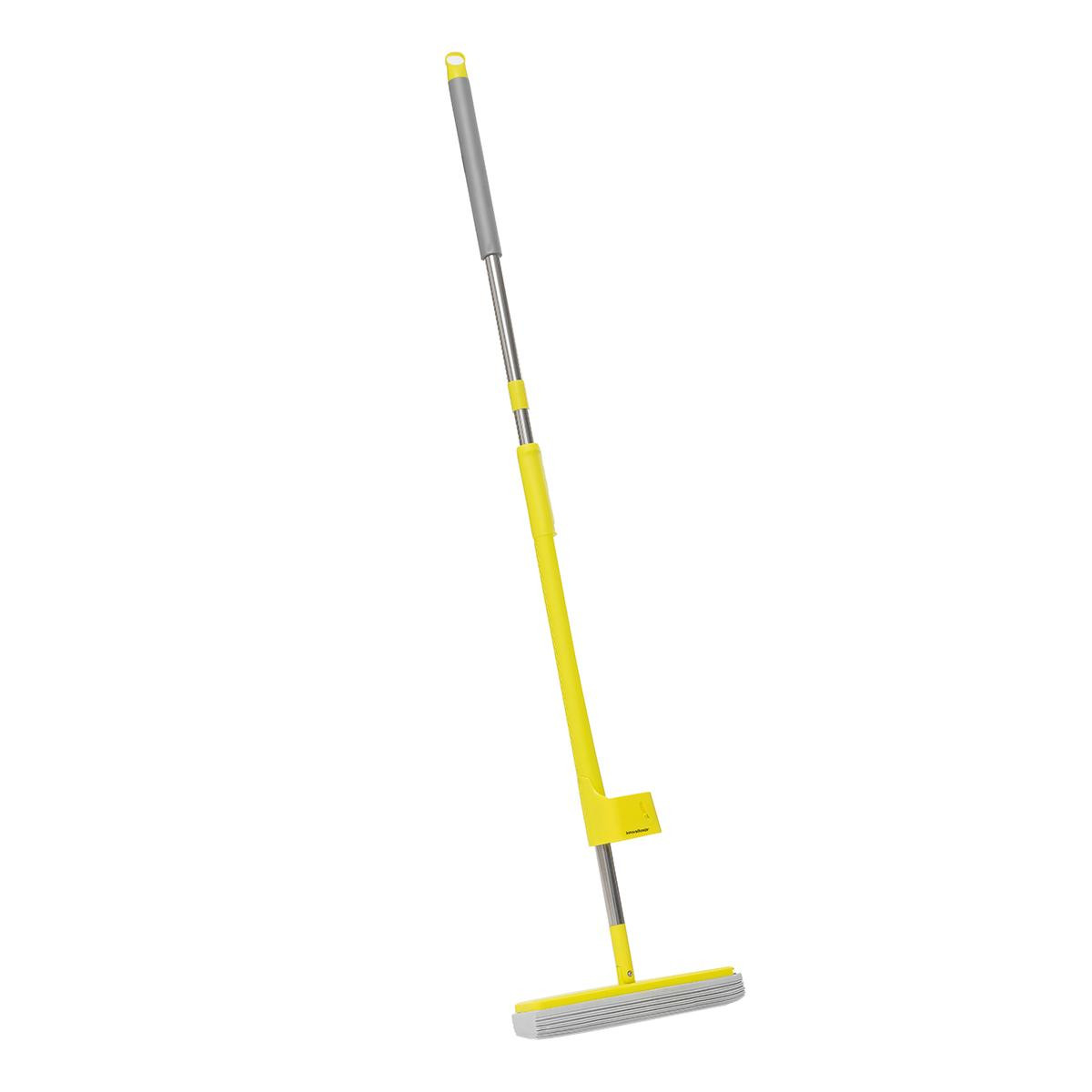 Mop with Self Wringing