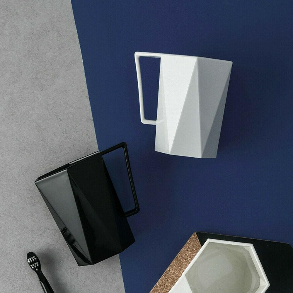 Mug in Plastic, Geometric - White