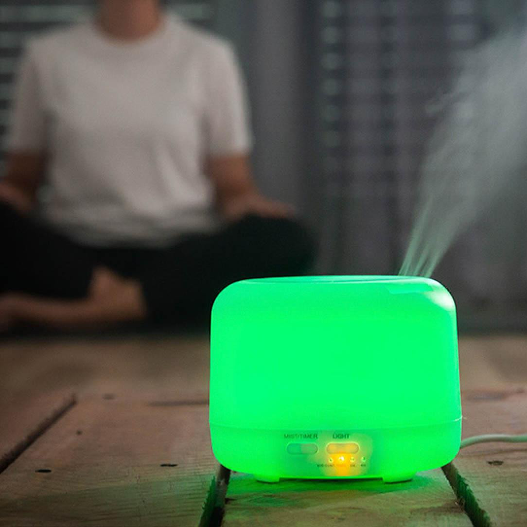 Luftbefeuchter mit Aroma Diffuser und LED