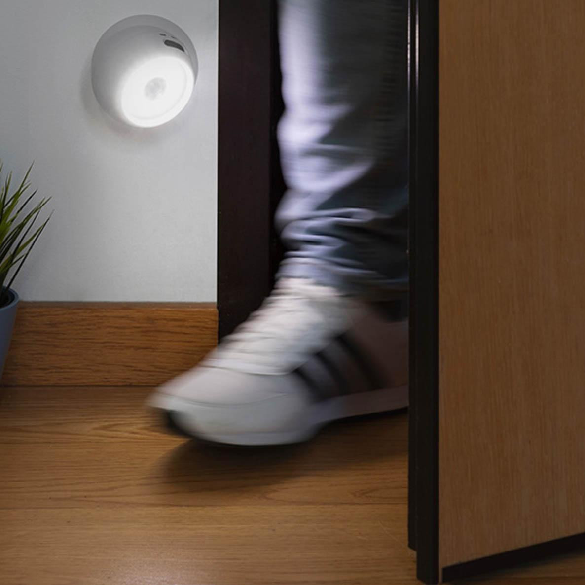 Lâmpada LED com sensor de movimento - USB