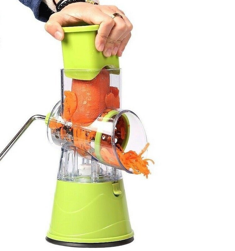 Rotating grater with three drums