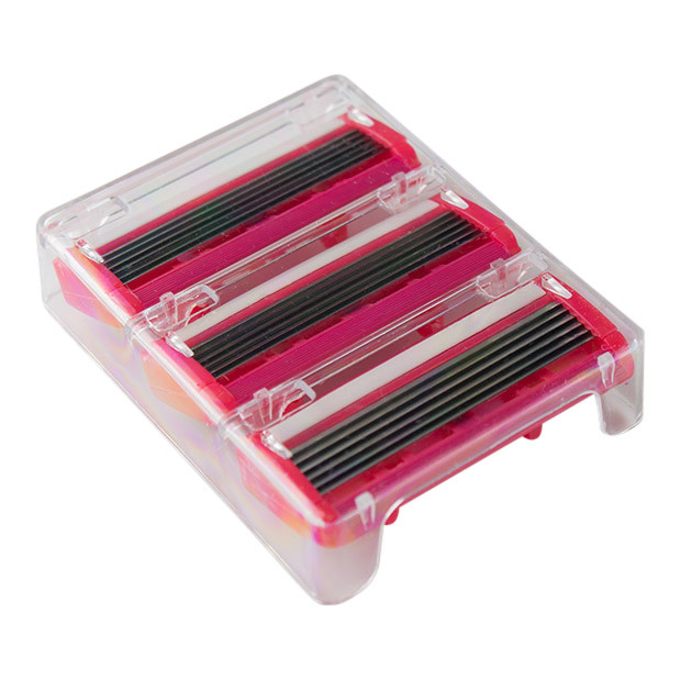 Razor with replaceable blades in a storage box - Red