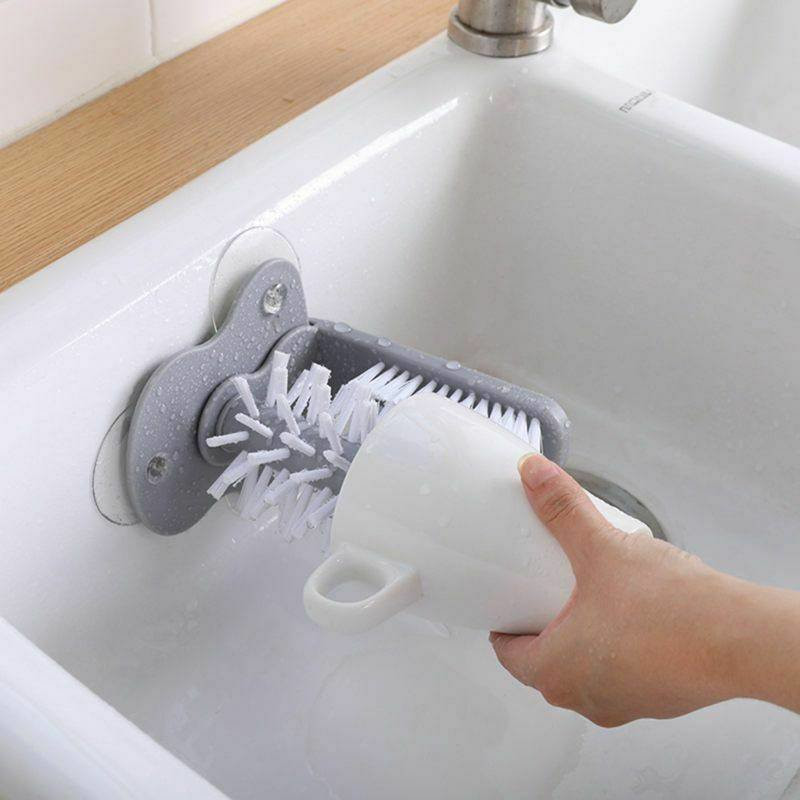 Glass cleaner with suction cups